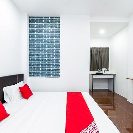 Oyo 44011 Weng Bee Guest House Kota Kinabalu Extérieur photo