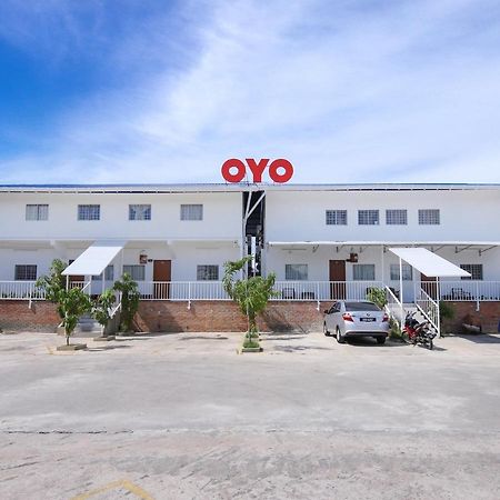 Oyo 44011 Weng Bee Guest House Kota Kinabalu Extérieur photo
