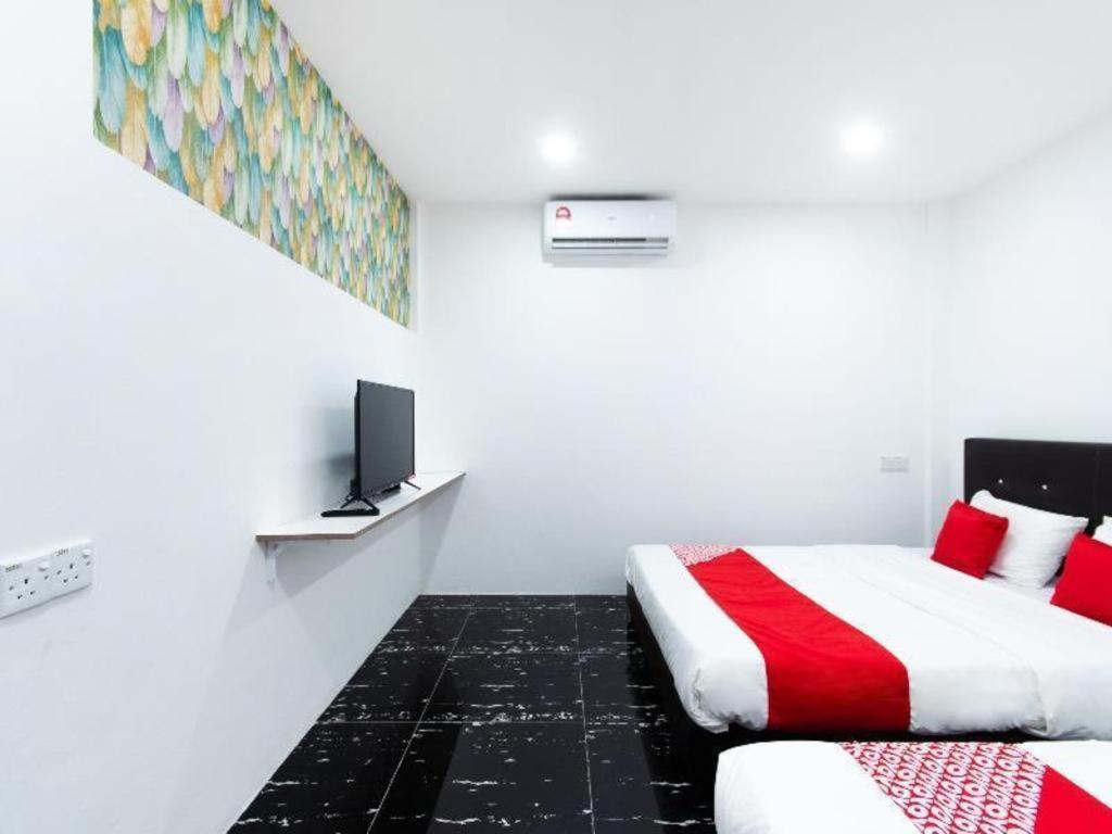 Oyo 44011 Weng Bee Guest House Kota Kinabalu Extérieur photo