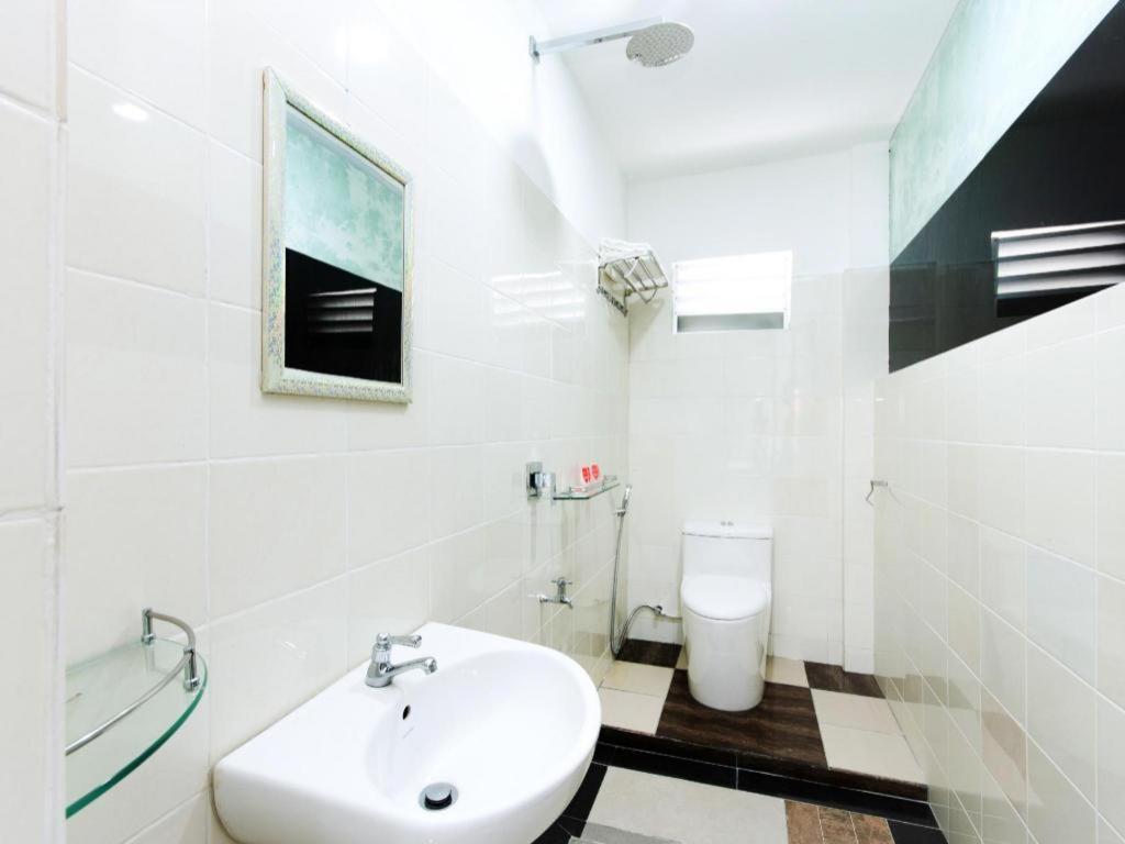 Oyo 44011 Weng Bee Guest House Kota Kinabalu Extérieur photo