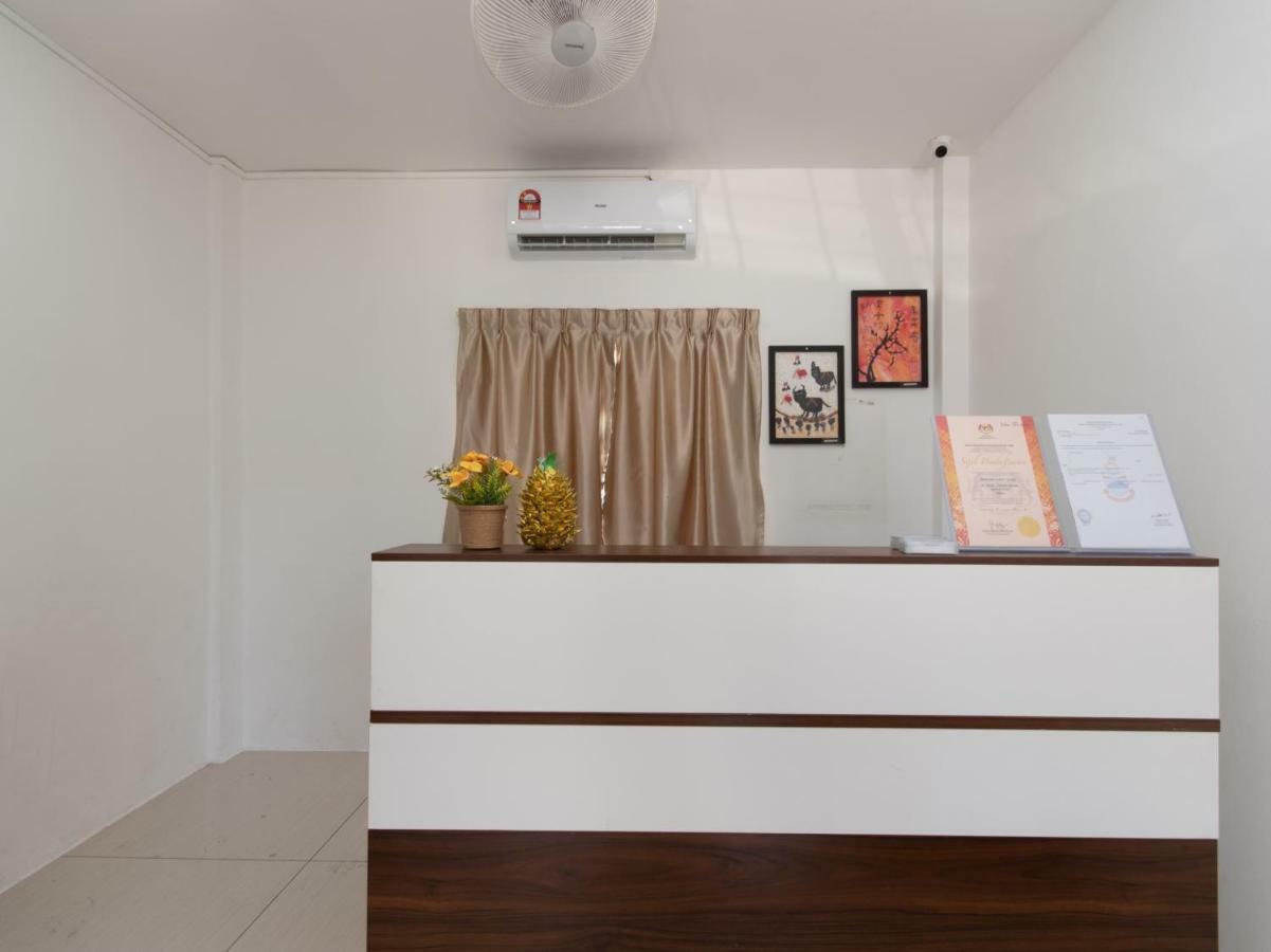 Oyo 44011 Weng Bee Guest House Kota Kinabalu Extérieur photo
