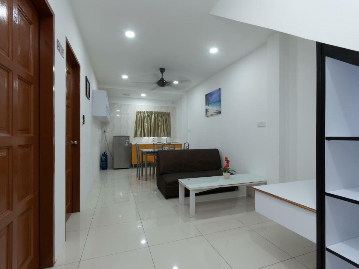 Oyo 44011 Weng Bee Guest House Kota Kinabalu Extérieur photo