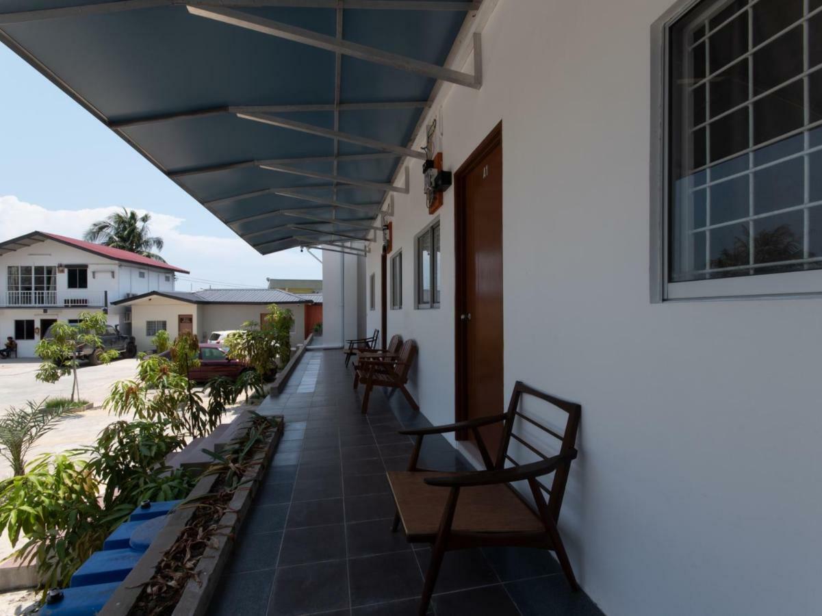 Oyo 44011 Weng Bee Guest House Kota Kinabalu Extérieur photo