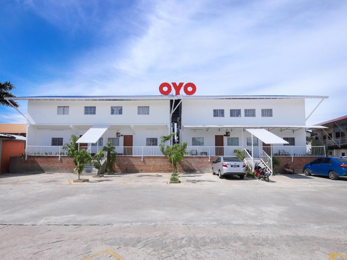 Oyo 44011 Weng Bee Guest House Kota Kinabalu Extérieur photo