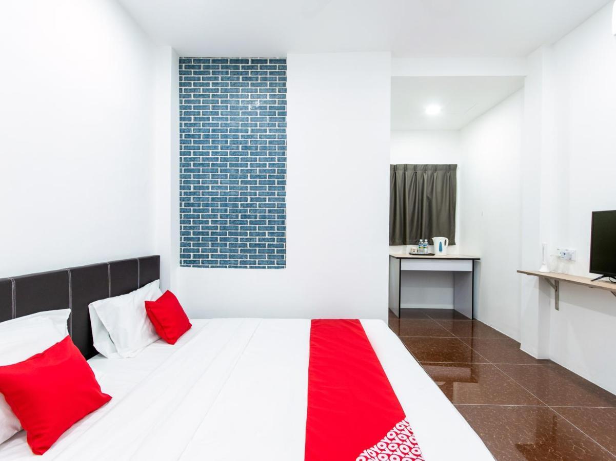 Oyo 44011 Weng Bee Guest House Kota Kinabalu Extérieur photo