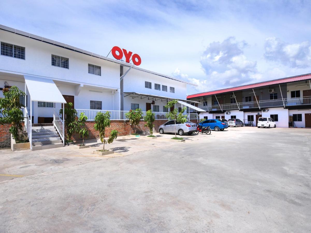 Oyo 44011 Weng Bee Guest House Kota Kinabalu Extérieur photo