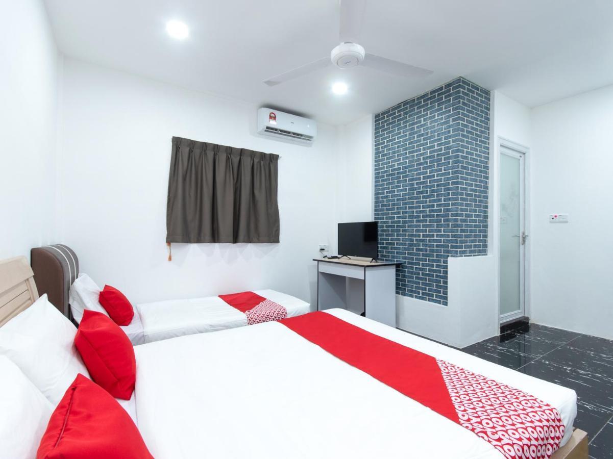 Oyo 44011 Weng Bee Guest House Kota Kinabalu Extérieur photo