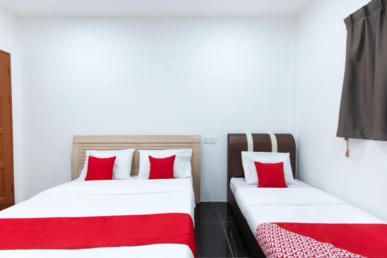 Oyo 44011 Weng Bee Guest House Kota Kinabalu Extérieur photo