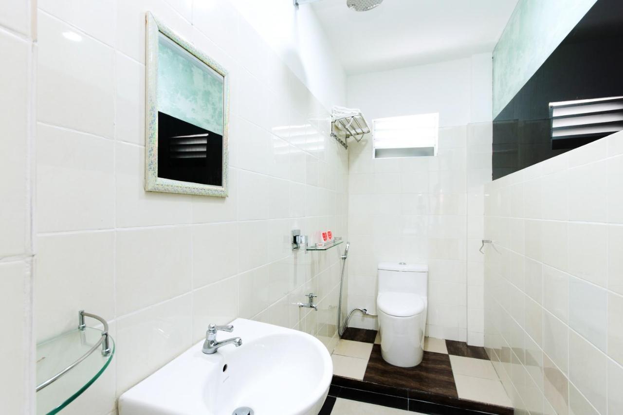Oyo 44011 Weng Bee Guest House Kota Kinabalu Extérieur photo