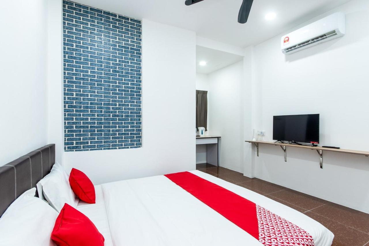 Oyo 44011 Weng Bee Guest House Kota Kinabalu Extérieur photo