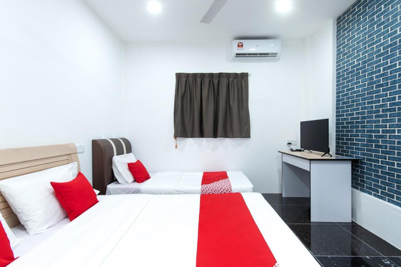 Oyo 44011 Weng Bee Guest House Kota Kinabalu Extérieur photo