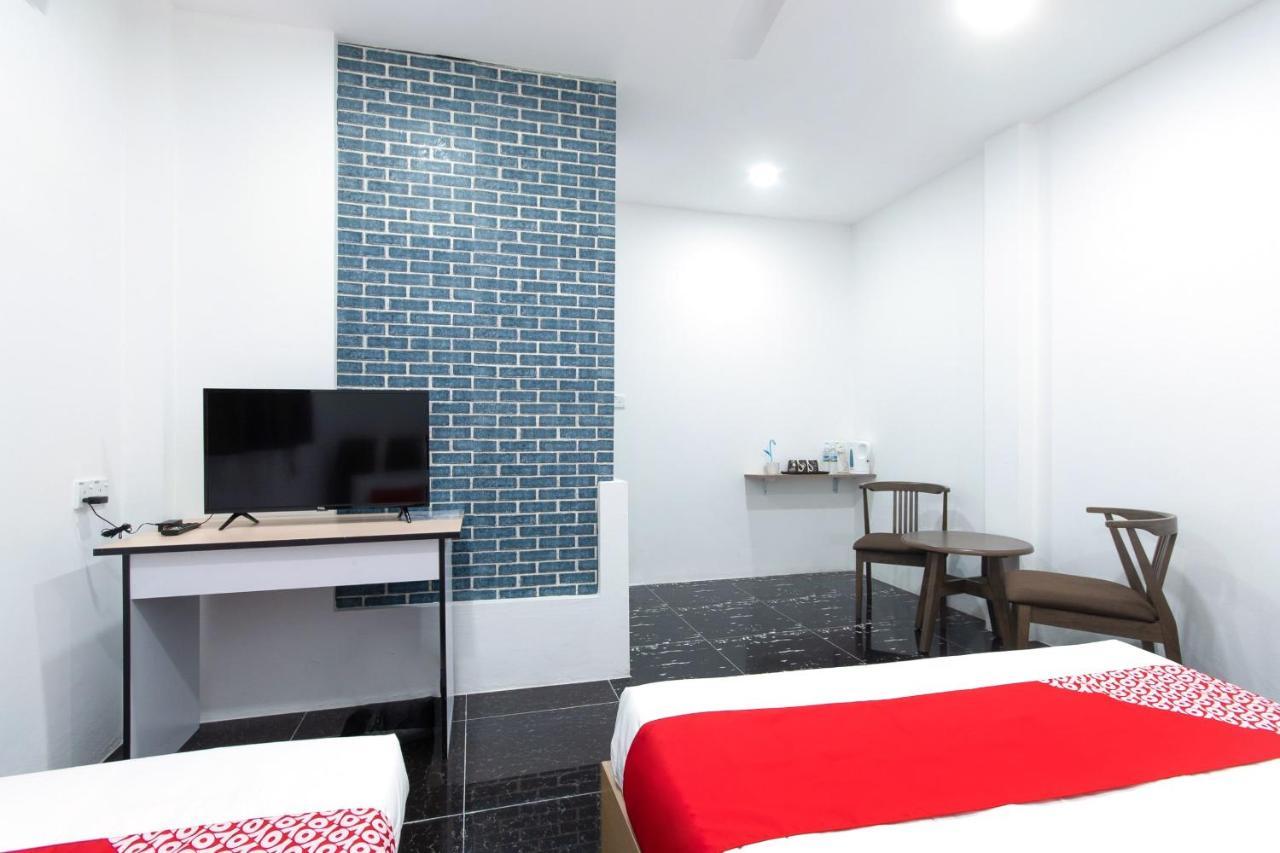 Oyo 44011 Weng Bee Guest House Kota Kinabalu Extérieur photo