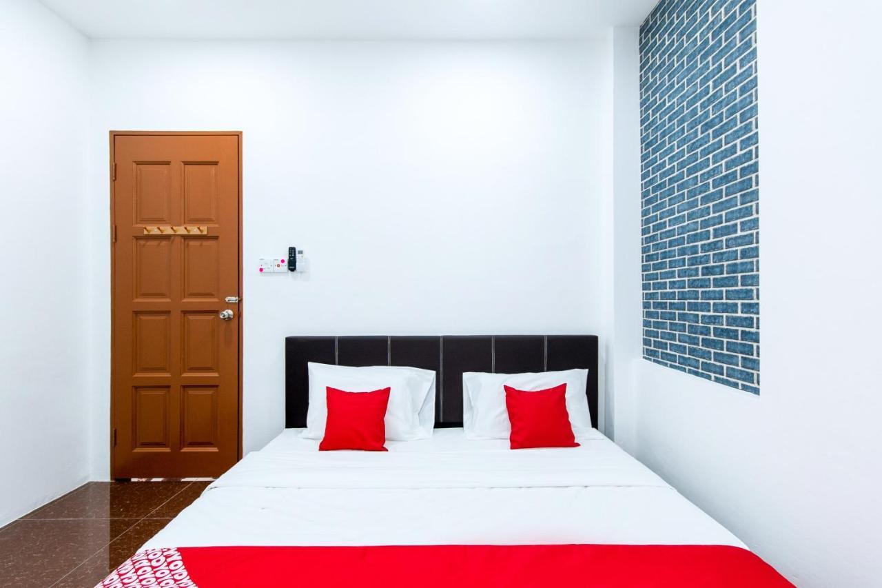 Oyo 44011 Weng Bee Guest House Kota Kinabalu Extérieur photo
